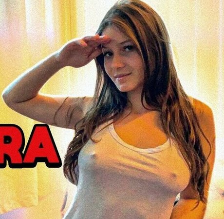 Manu Demarqui スター ヌード 写真