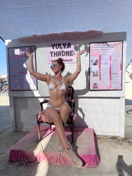 黒のランジェリーOnlyFans ポルノ 画像