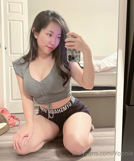 yooniefree profile image