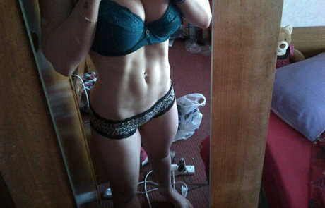 Katy Yardley 限定モデル 写真