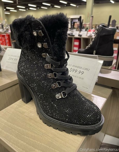 足の裏3P OnlyFans ヌード ギャラリー