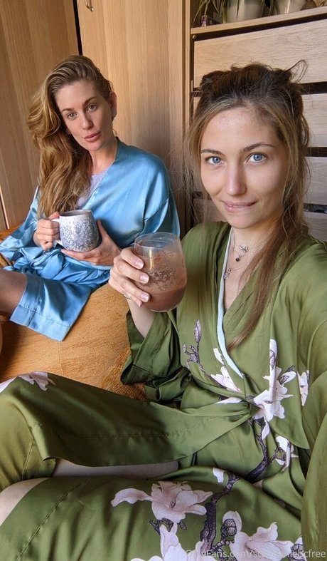 stephaniebcfree 裸のモデル 画像