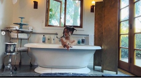 creammsodaa モデル 写真