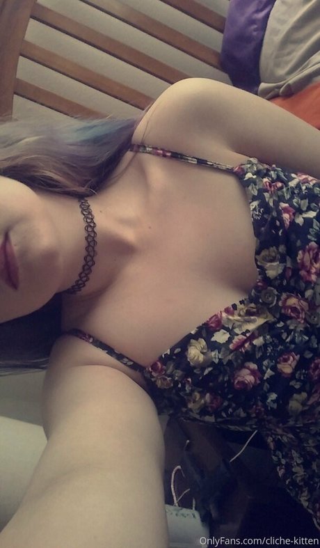 cliche kitten 最高のモデル 写真