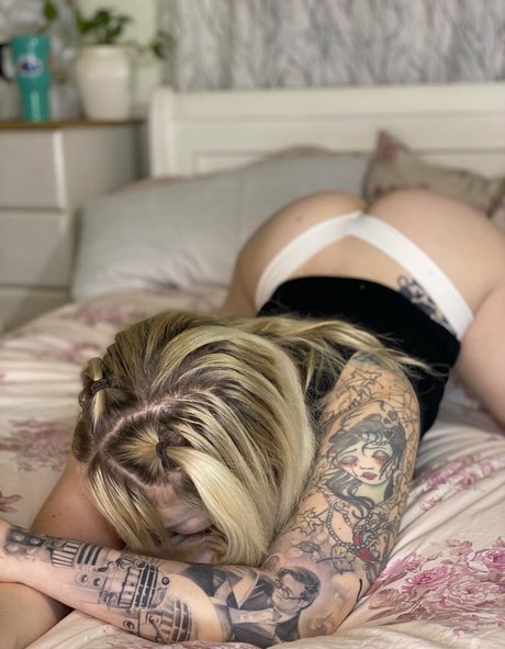 ブルネットの看護師OnlyFans 美しい 写真