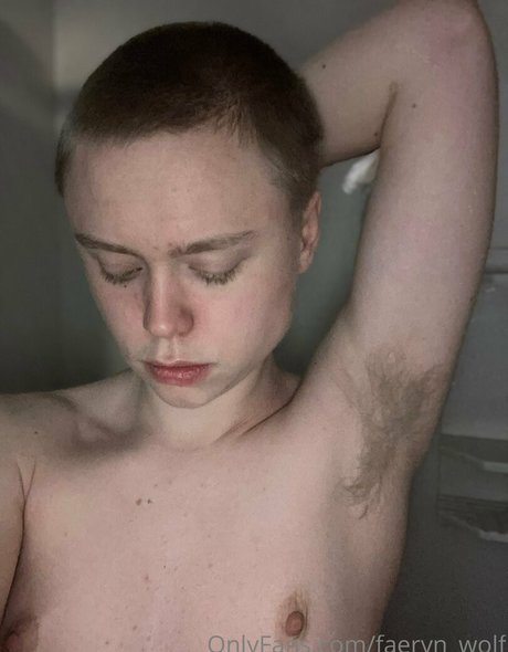 faeryn wolf ホットなモデル ギャラリー