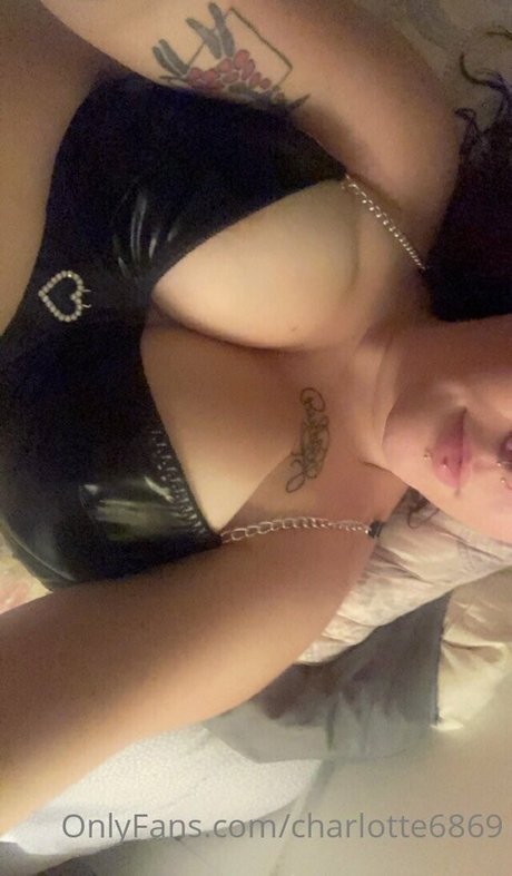 charlotte6869 ポルノモデル 画像
