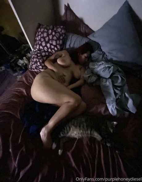 purplehoneydiesel 高品質のポルノスター 写真