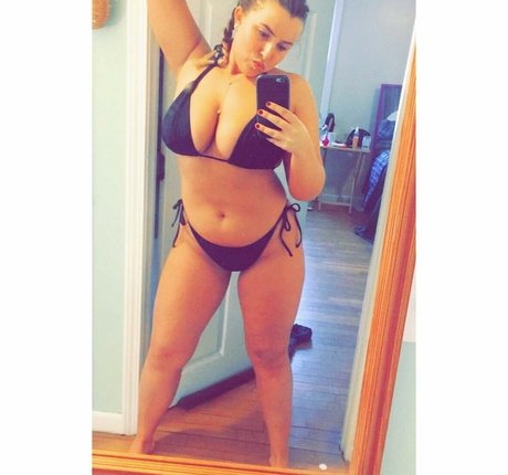 シシーオンリーファンズ アートxxx 写真