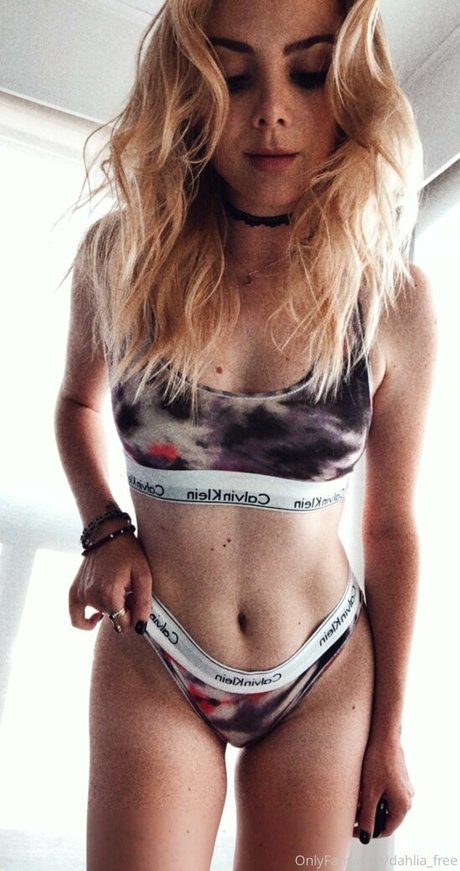 dahlia free ヌードモデル ギャラリー