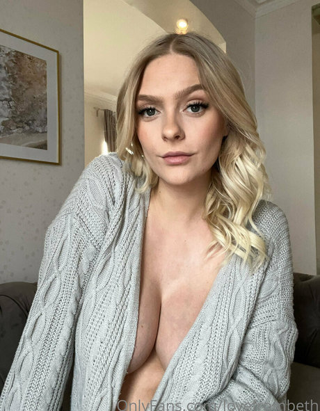 アジアンフィットネス OnlyFans セクシーヌード 写真