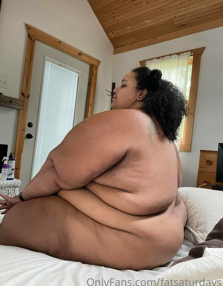 fatsaturdays ホットモデル 画像