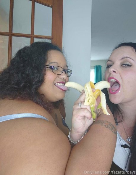 fatsaturdays ホットなポルノスター 写真