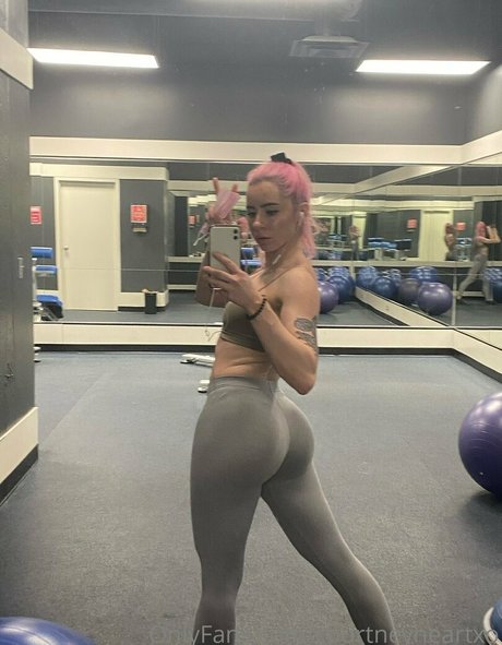 courtneyheartxo トップ女優 ギャラリー