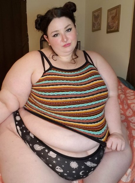 ティーンシーメールOnlyFans 無料セクシー 画像