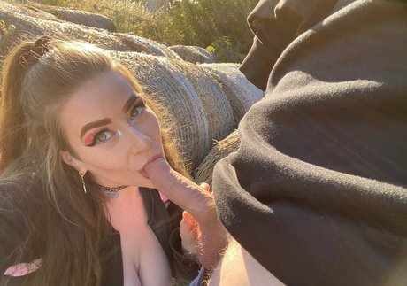 中出しアジア人OnlyFans 無料セクシー 画像