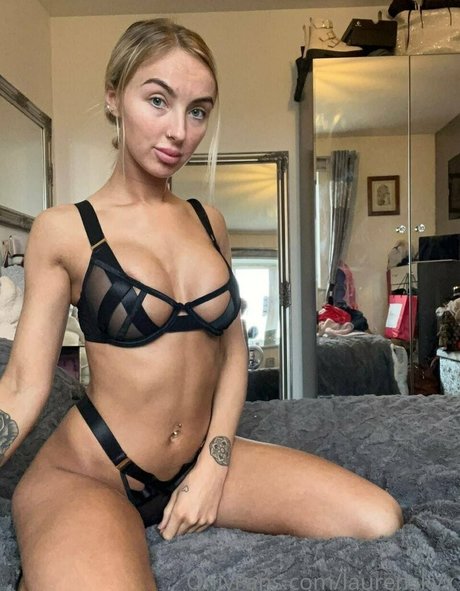 laurenskyx アダルトスター ギャラリー