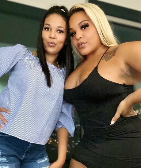 sistersister アートモデル 画像