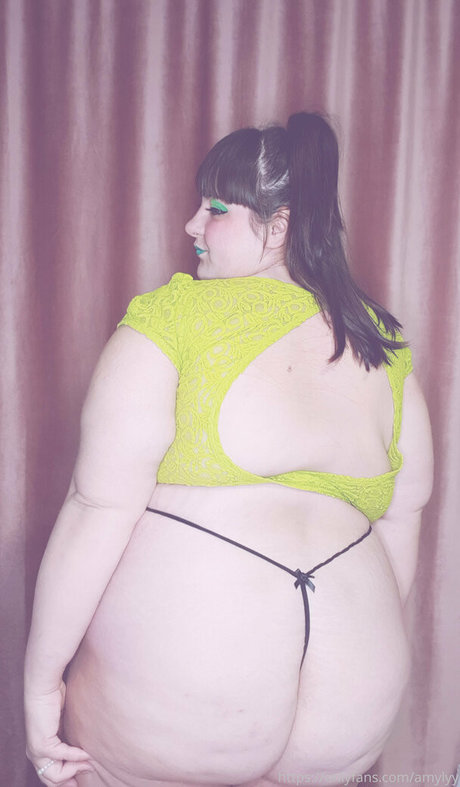 若いティーンのOnlyFans 裸 写真