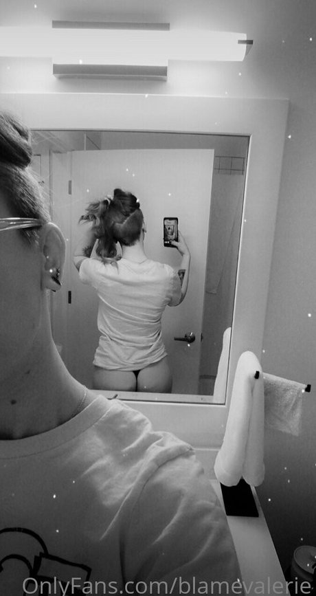 blamevalerie かわいいモデル 写真