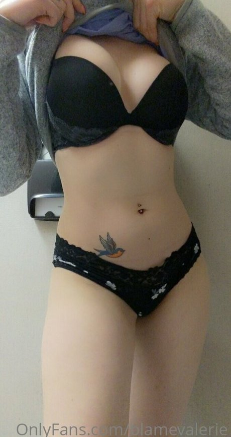 blamevalerie 女優 画像