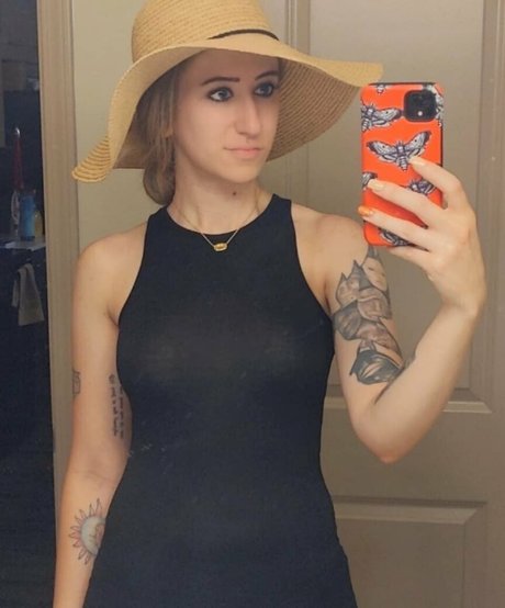 ぽっちゃりエモOnlyFans 無料セクシー ギャラリー