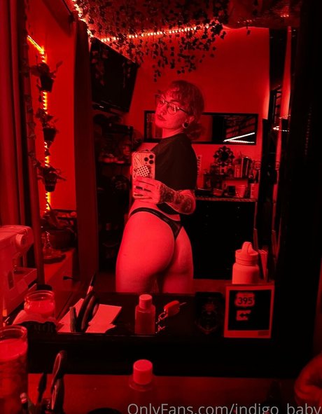 indigo baby ポルノスター セクシー 写真