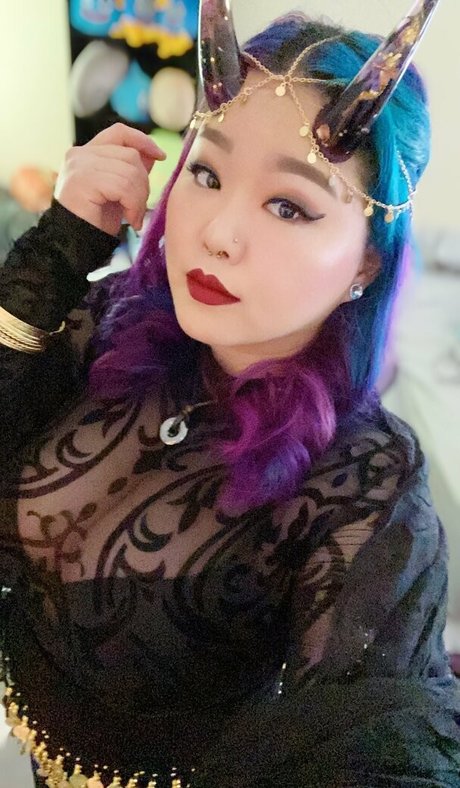 storytellercosplay 美しいモデル 画像