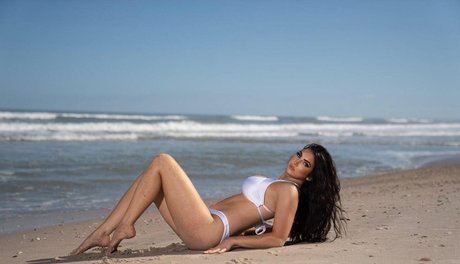 Billie Kay ヌードモデル 写真