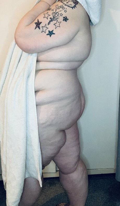 黒人小人OnlyFans セクシーヌード 画像