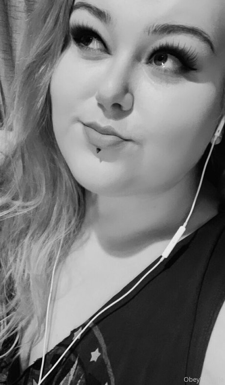 黒人ヌードOnlyFans ホットヌード 画像