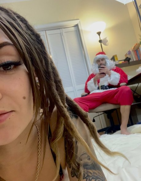 セクシーなブロンドのOnlyFans ヌード 写真