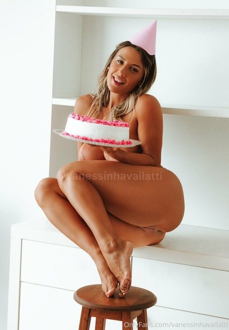 濃厚なラテン系熟女OnlyFans ホットヌード 写真