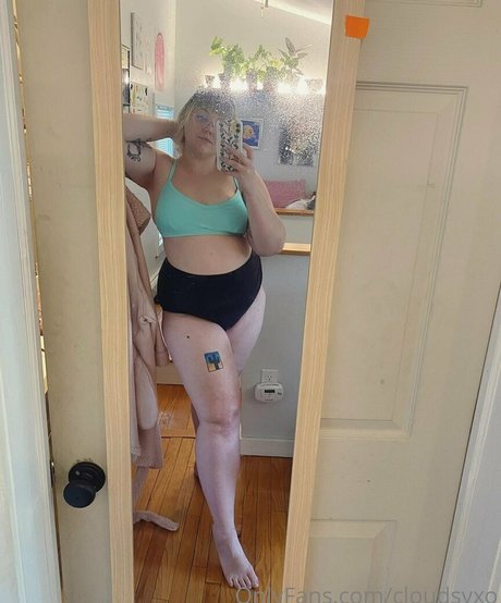 射精 OnlyFans エロチック 写真