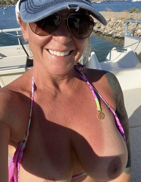 アジアンベイビーOnlyFans トップ ギャラリー