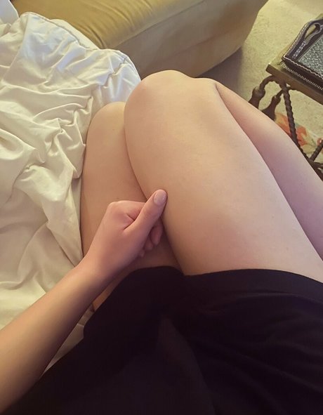 ポケモン オンリーファン セクシーヌード 画像