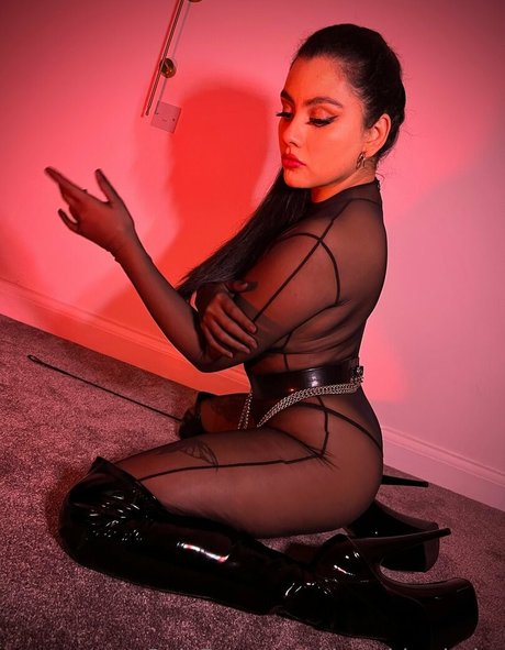 therubberbabe 美しいモデル アーカイブ