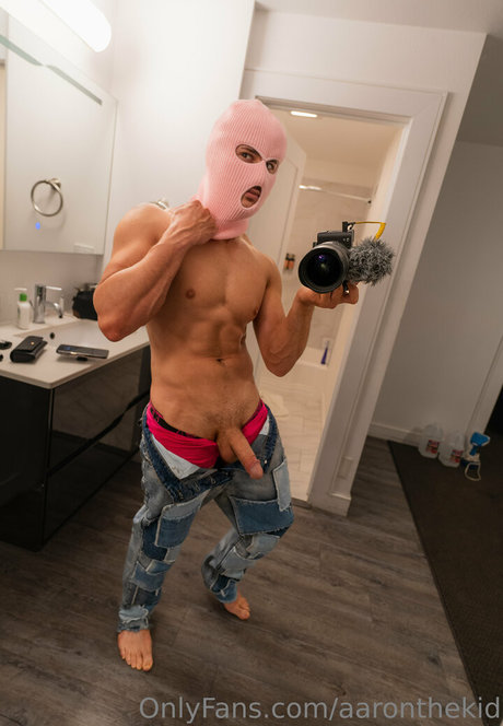 aaronthekid アートモデル 写真