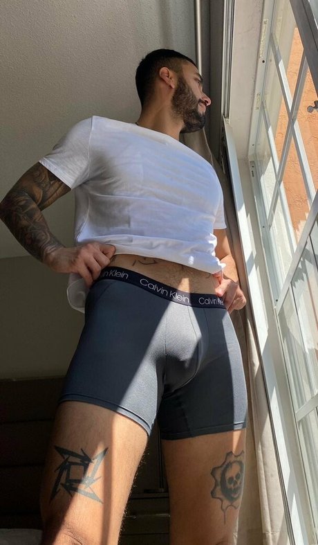 69フェラチオOnlyFans アート裸 アーカイブ