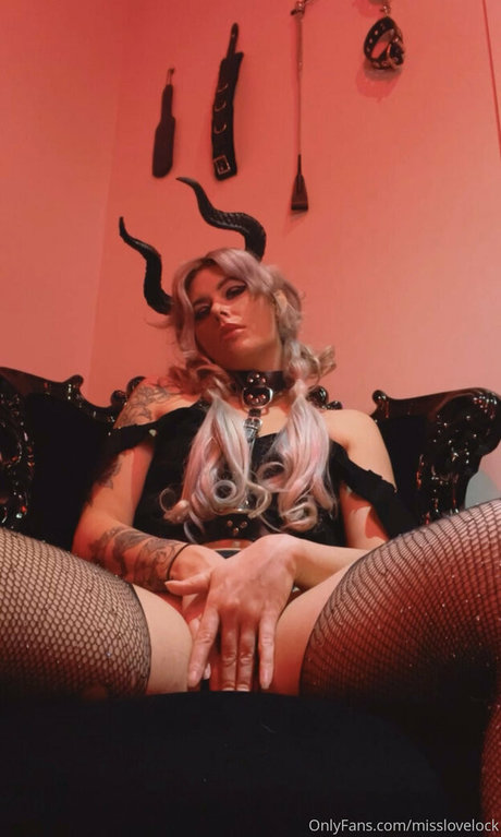 misslovelock セックスポルノスター 写真