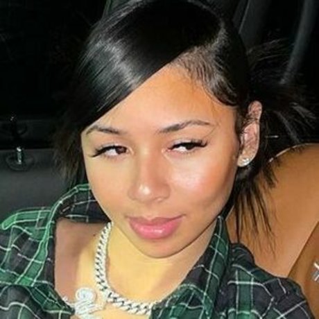 金髪のホットな妻OnlyFans 美しい裸 画像