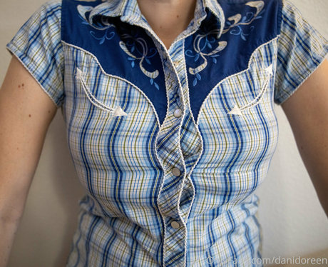 ニューハーフ巨乳OnlyFans ホットセックス 写真