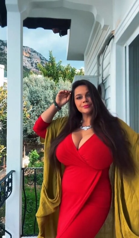 Maria Von Zarring セクシーなポルノスター 画像