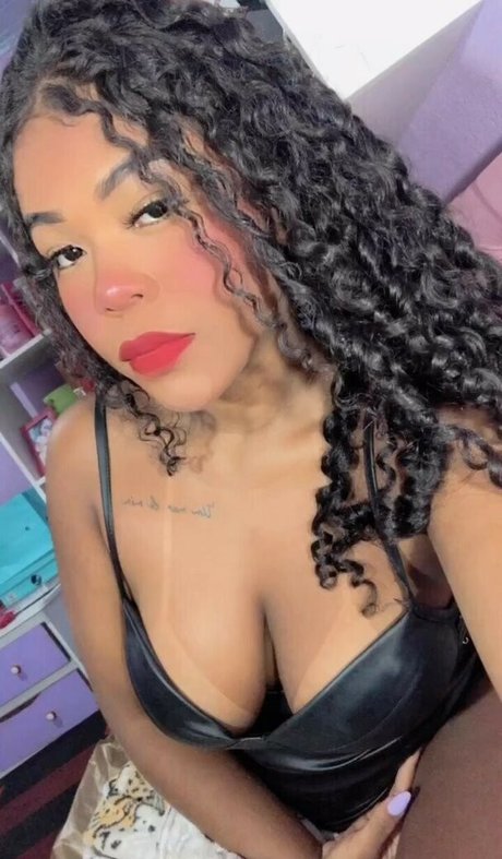 eemykkjj xxxモデル 写真