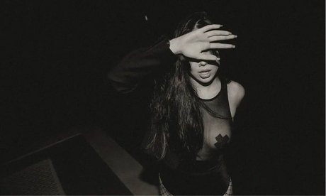 Anna Kisue ヌードモデル 写真