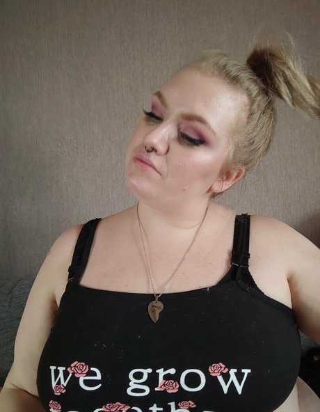 ティーンフィンガリングOnlyFans 限定 画像