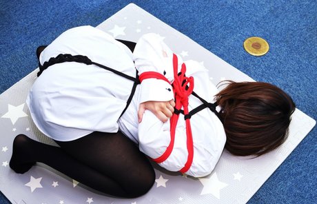 Minori Natsume エロティックなスター 写真