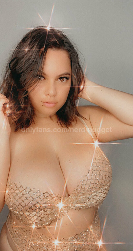 ニューハーフ 熟女 OnlyFans 美しい裸 ギャラリー