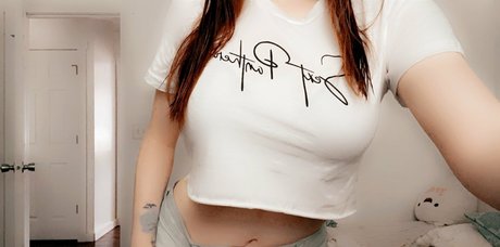 ぽっちゃり痴女OnlyFans 無料裸 写真