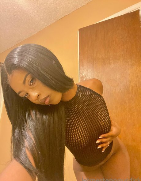 Rohilu 完璧なポルノスター 写真